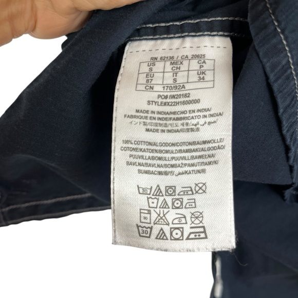 Vintage Men’s Y2K GUESS Dark Blue Casual Button Down Shirt 100% Cotton Small - Picture 7 of 9